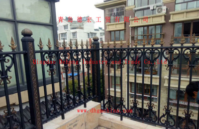 Nuevo diseño de estilo chino jardín ornamental cercas de hierro