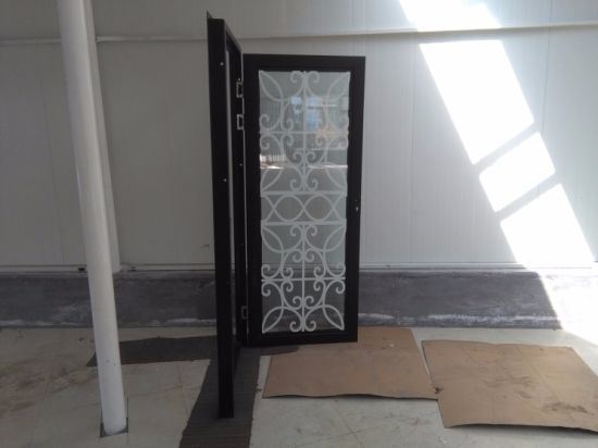 Puerta de entrada negra de hierro forjado de diseño moderno personalizado