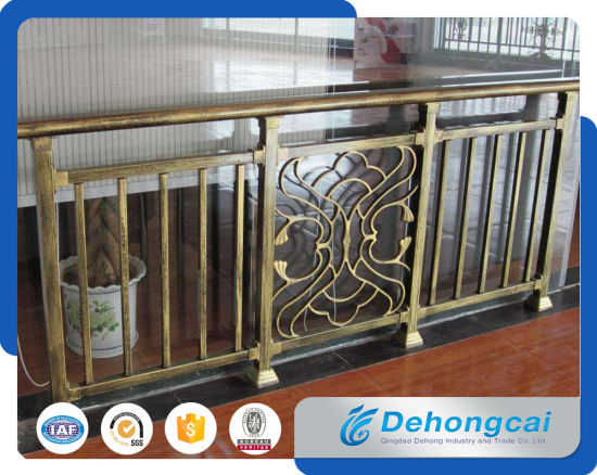 Cerca decorativa del balcón del metal / cercado del balcón del acero galvanizado del hierro labrado